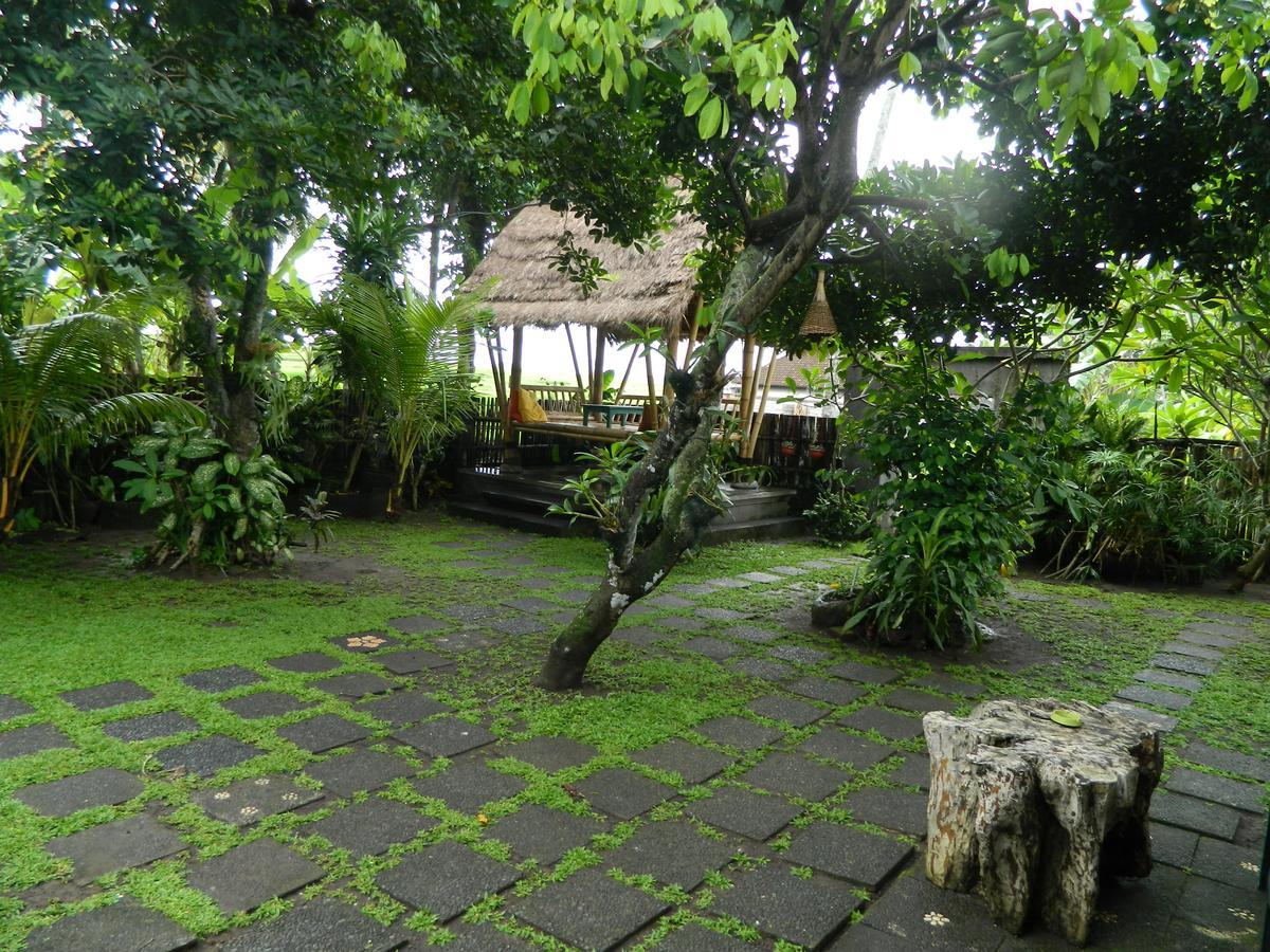 D'Tegale Homestay Cepaka Esterno foto